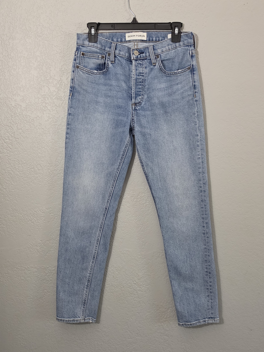 Aritzia/Denim Forum The Yoko Mid Rise Slim 28L Light Wash Button Fly Womens 28